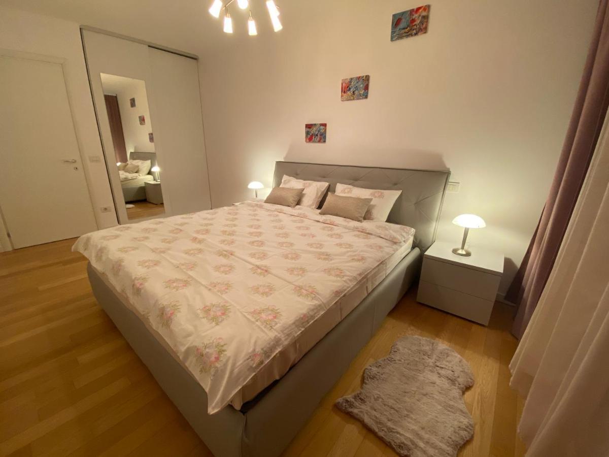 Central Apartment Temesvár Kültér fotó