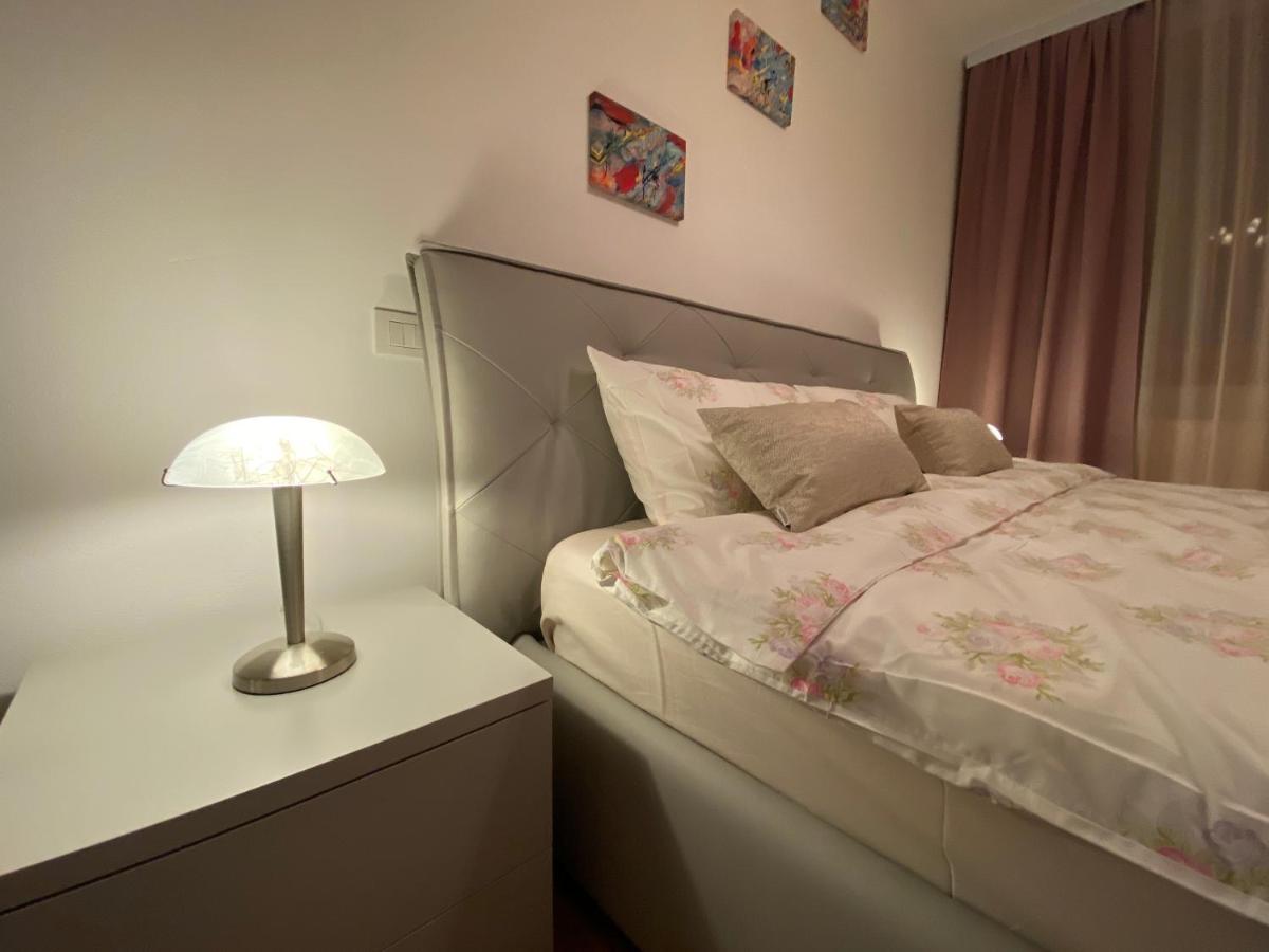 Central Apartment Temesvár Kültér fotó