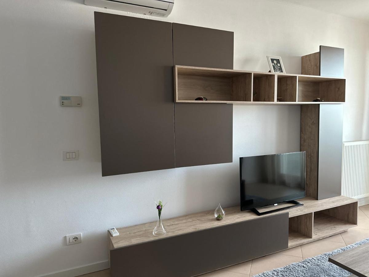 Central Apartment Temesvár Kültér fotó